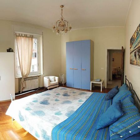 Assarotti Centre Apartment Janov Exteriér fotografie