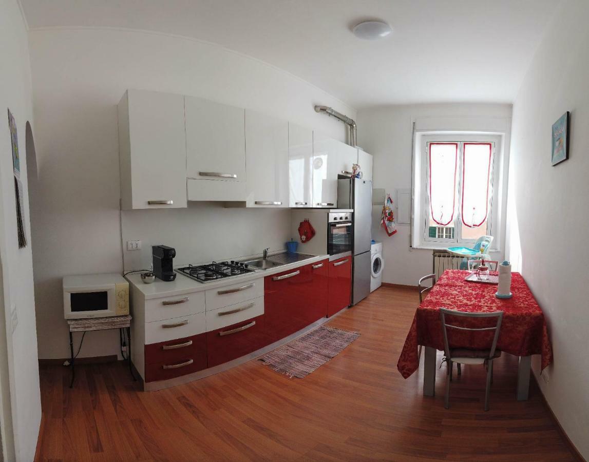 Assarotti Centre Apartment Janov Exteriér fotografie