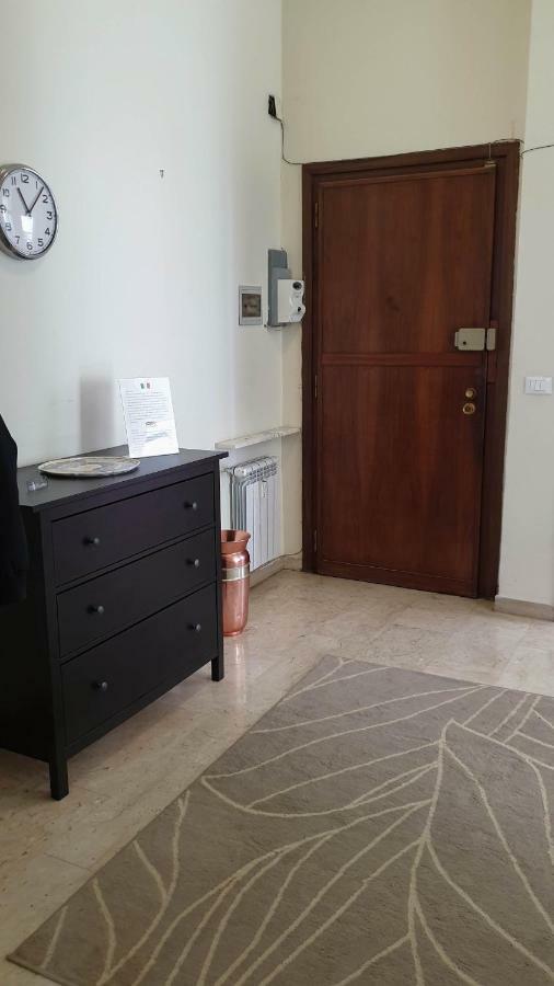 Assarotti Centre Apartment Janov Exteriér fotografie
